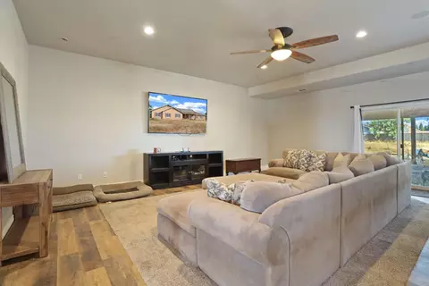 Living - 21187 E Rose Clover Ln, Linden, CA 95236 photo 1 of 2