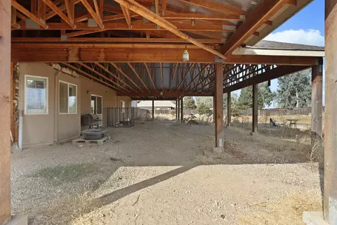 Exterior - 21187 E Rose Clover Ln, Linden, CA 95236 photo 9 of 12