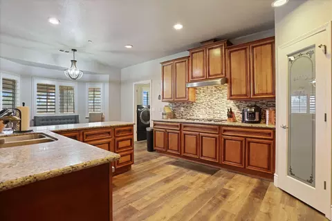 Kitchen - 21187 E Rose Clover Ln, Linden, CA 95236 photo 3 of 5
