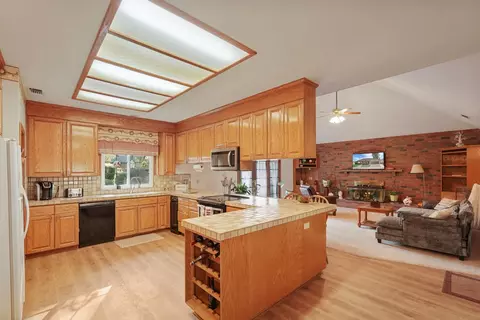 Kitchen - 438 Cork Oak Way, Lodi, CA 95242 photo 1 of 6