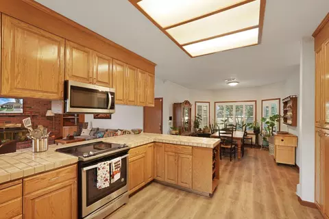 Kitchen - 438 Cork Oak Way, Lodi, CA 95242 photo 4 of 6