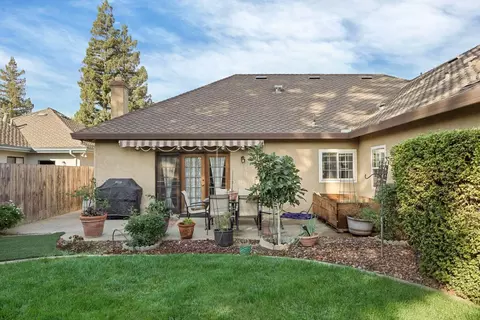 Exterior - 438 Cork Oak Way, Lodi, CA 95242 photo 7 of 11