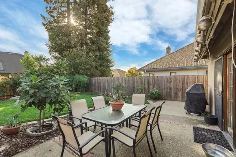Exterior - 438 Cork Oak Way, Lodi, CA 95242 photo 11 of 11