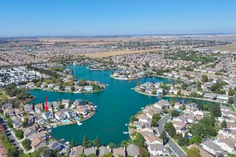 22 Windcatcher Ct, Sacramento, CA 95834