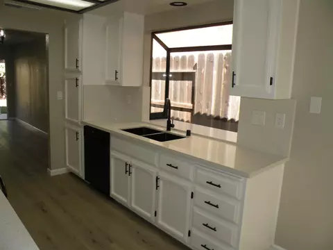 Kitchen - 1005 Vindel Ln, Modesto, CA 95350 photo 7 of 7