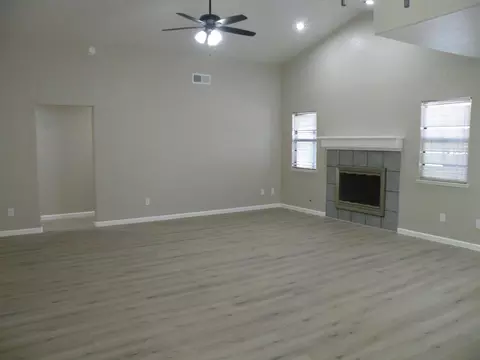Living - 1005 Vindel Ln, Modesto, CA 95350 photo 3 of 3