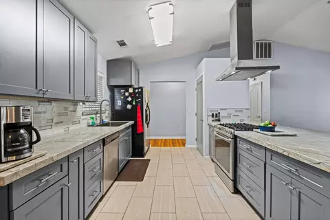 3039 Butler Ln, Valley Springs, CA 95252