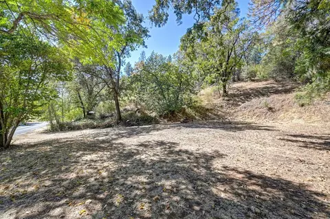Exterior - 19205 Geisendorfer Rd, Applegate, CA 95703 photo 10 of 11