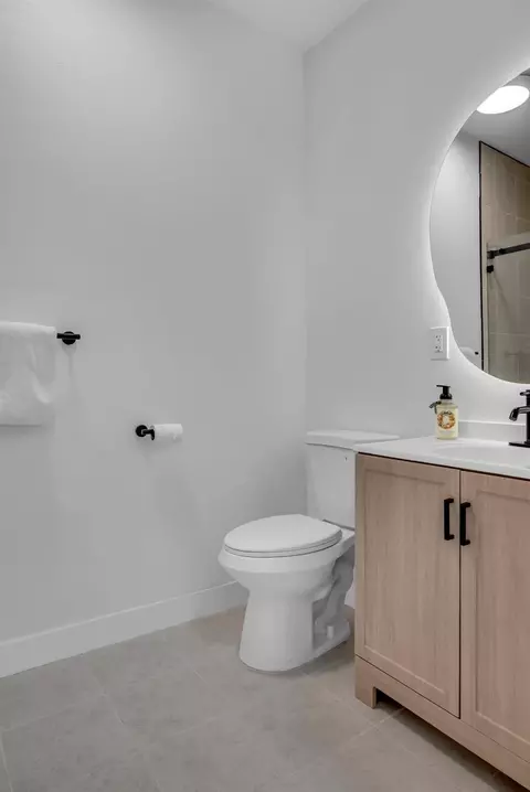 Bath - 3113 Clark St, Placerville, CA 95667 photo 4 of 5