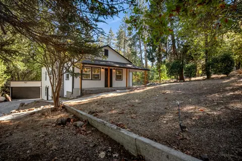 Exterior - 3113 Clark St, Placerville, CA 95667 photo 4 of 15
