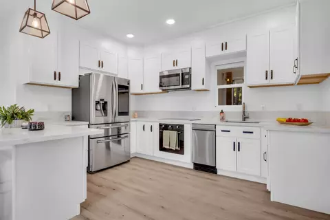 Kitchen - 3113 Clark St, Placerville, CA 95667 photo 1 of 2