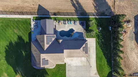 View/Area - 12647 E Tokay Colony Rd, Lodi, CA 95240 photo 10 of 12