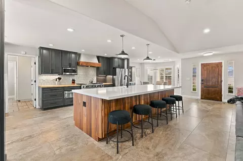 Kitchen - 12647 E Tokay Colony Rd, Lodi, CA 95240 photo 3 of 10