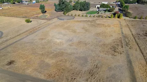 View/Area - 12647 E Tokay Colony Rd, Lodi, CA 95240 photo 8 of 12