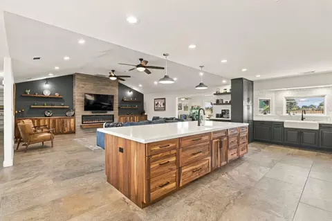 Kitchen - 12647 E Tokay Colony Rd, Lodi, CA 95240 photo 7 of 10