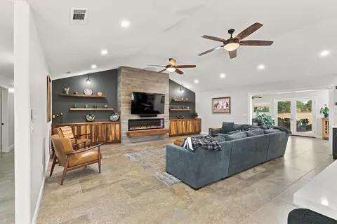 Living - 12647 E Tokay Colony Rd, Lodi, CA 95240 photo 1 of 5