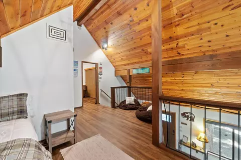 Entry Way - 2721 Sioux Trl, Arnold, CA 95223 photo 4 of 5