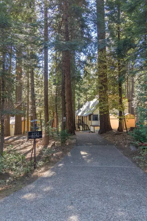 Exterior - 2721 Sioux Trl, Arnold, CA 95223 photo 9 of 17
