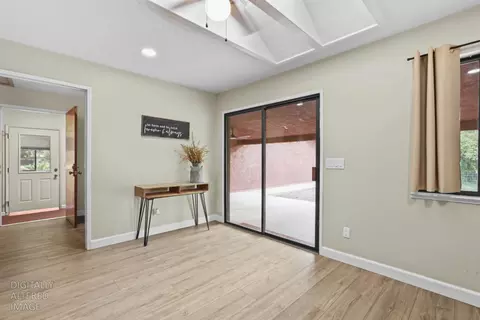 Entry Way - 10284 E Underwood Rd, Acampo, CA 95220 photo 2 of 2