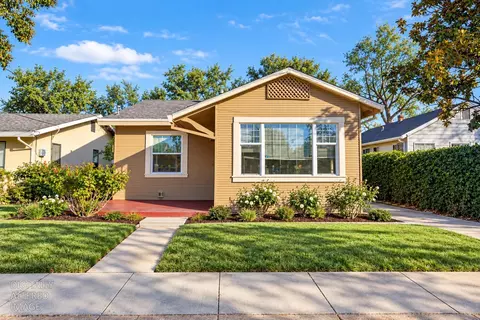 3833 38th St, Sacramento, CA 95820