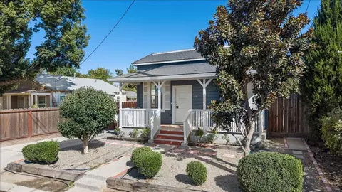 Exterior - 1736 Baker Ave, Escalon, CA 95320 photo 2 of 13