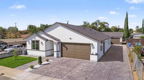 Exterior - 431 Sycamore Ave, Manteca, CA 95336 photo 2 of 13