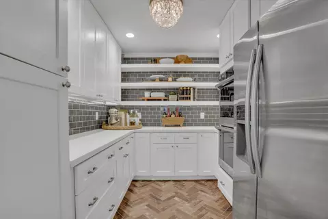 Kitchen - 7700 Mchenry Ave, Modesto, CA 95356 photo 6 of 7