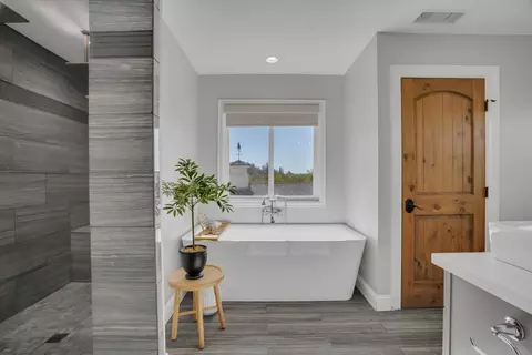 Bath - 7700 Mchenry Ave, Modesto, CA 95356 photo 5 of 9
