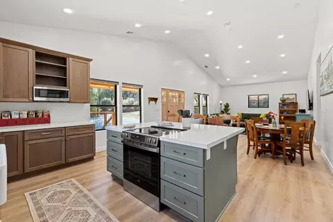 Kitchen - 5524 Bucks Bar Cir, Placerville, CA 95667 photo 3 of 4