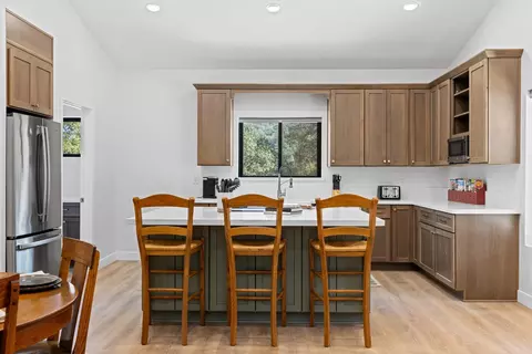 Kitchen - 5524 Bucks Bar Cir, Placerville, CA 95667 photo 2 of 4