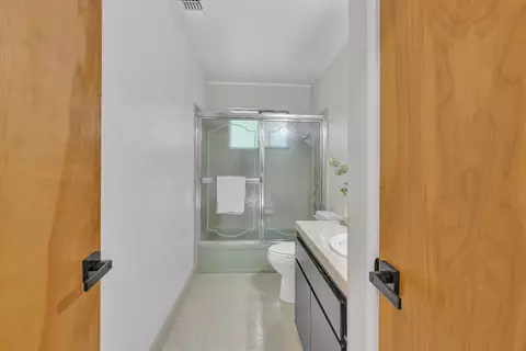 Bath - 5539 Crestline Dr, Foresthill, CA 95631 photo 3 of 5