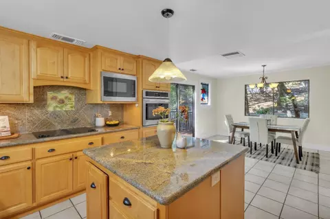Kitchen - 5539 Crestline Dr, Foresthill, CA 95631 photo 3 of 4