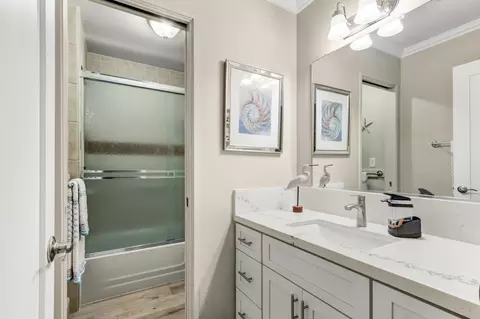 Bath - 3422 Breton Ave, Davis, CA 95616 photo 3 of 4