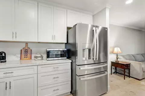 Kitchen - 3422 Breton Ave, Davis, CA 95616 photo 3 of 7