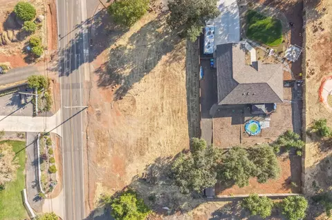 300 Starlight Ct, Paradise, CA 95969 photo 3