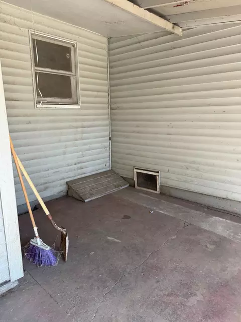 Exterior - 1836 E Poplar St, Stockton, CA 95205 photo 4 of 12