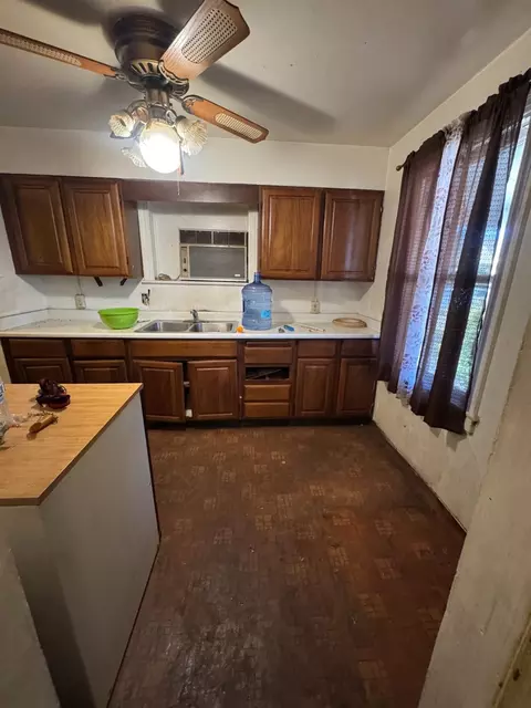 Kitchen - 1836 E Poplar St, Stockton, CA 95205 photo 1 of 4