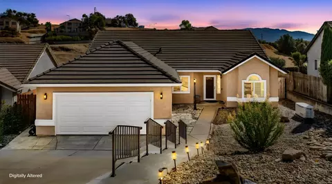 1077 Mockingbird Hl, Valley Springs, CA 95252