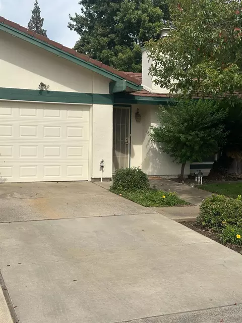 2012 Zinfandel Dr, Rancho Cordova, CA 95670