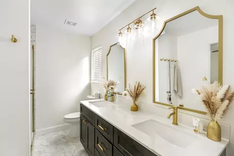 Bath - 104 Broadview Way, Winters, CA 95694 photo 2 of 3