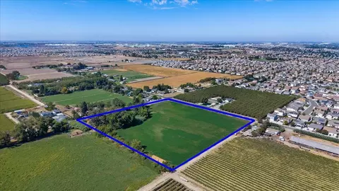 21080 S Oleander Ave, Manteca, CA 95337 photo 8