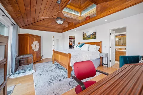 Bedroom - 1005 Sandalwood Dr, Murphys, CA 95247 photo 3 of 8