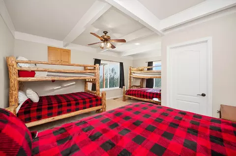 Bedroom - 1005 Sandalwood Dr, Murphys, CA 95247 photo 5 of 8
