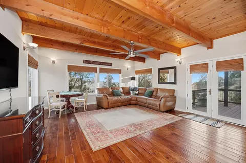 Living - 1005 Sandalwood Dr, Murphys, CA 95247 photo 5 of 6