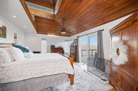 Bedroom - 1005 Sandalwood Dr, Murphys, CA 95247 photo 1 of 8