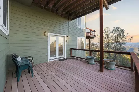 Exterior - 1005 Sandalwood Dr, Murphys, CA 95247 photo 7 of 12
