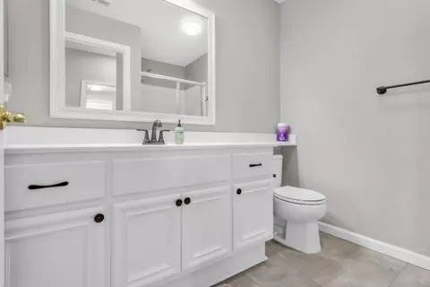 Bath - 2868 Joleo Ct, Tracy, CA 95377 photo 1 of 4