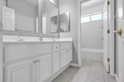 Entry Way - 2868 Joleo Ct, Tracy, CA 95377 photo 4 of 6
