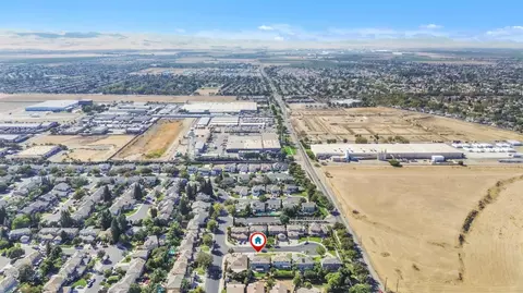 View/Area - 2868 Joleo Ct, Tracy, CA 95377 photo 9 of 15
