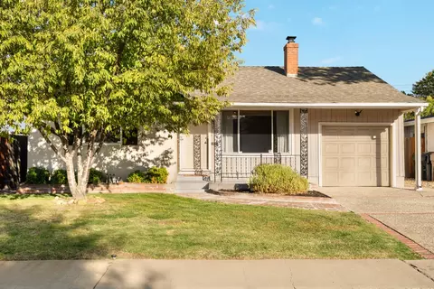 5641 Johns Dr, Sacramento, CA 95822